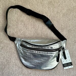 Sol and Selene NWT Silver Metallic Glitz & Glam Belt Bag (Fanny Pack)